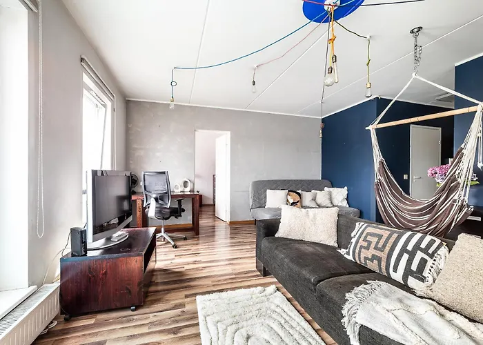 Appartement Floor Near Ferry Terminal - Free Parking *